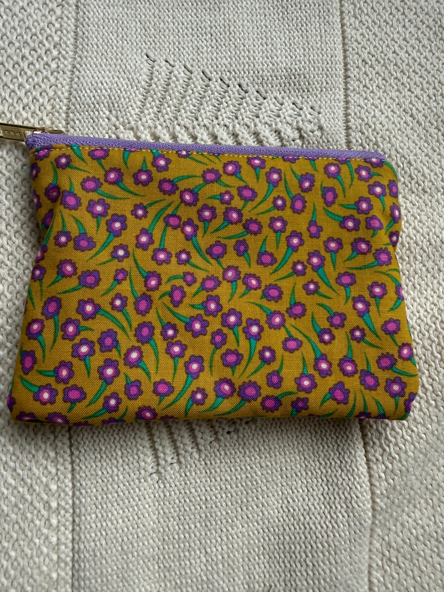 8 dollar Pouches