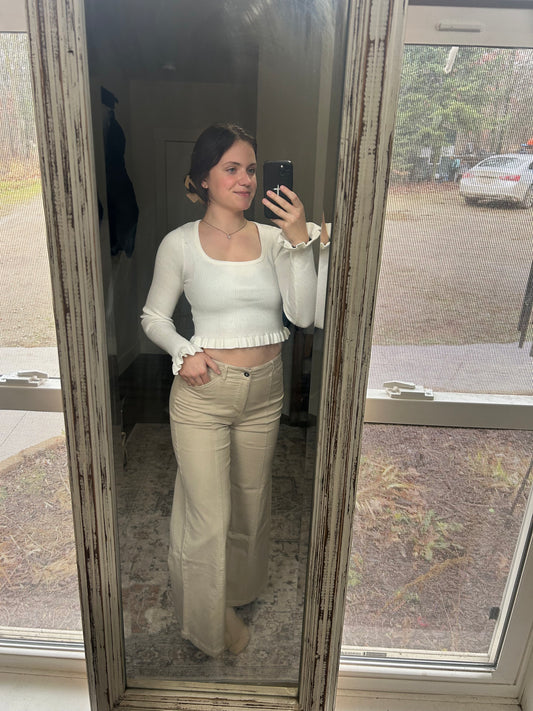 Wide Legged Jeans